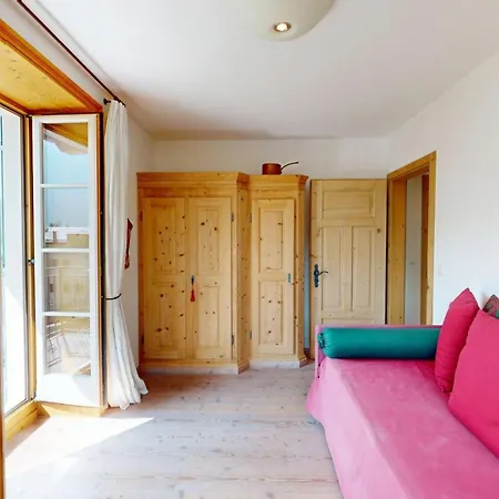 Residenza Engiadina شقة *